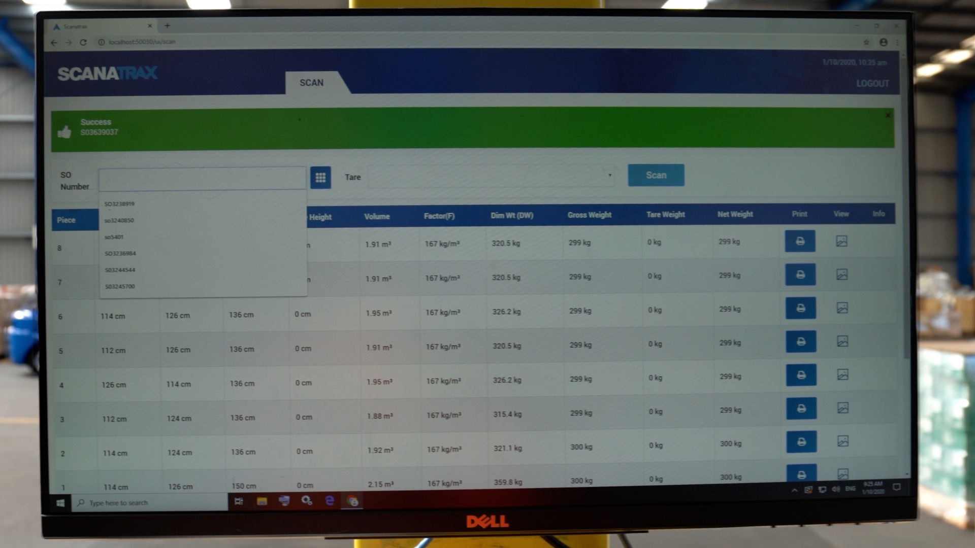 Scanatrax scan screen running in the warehouse
